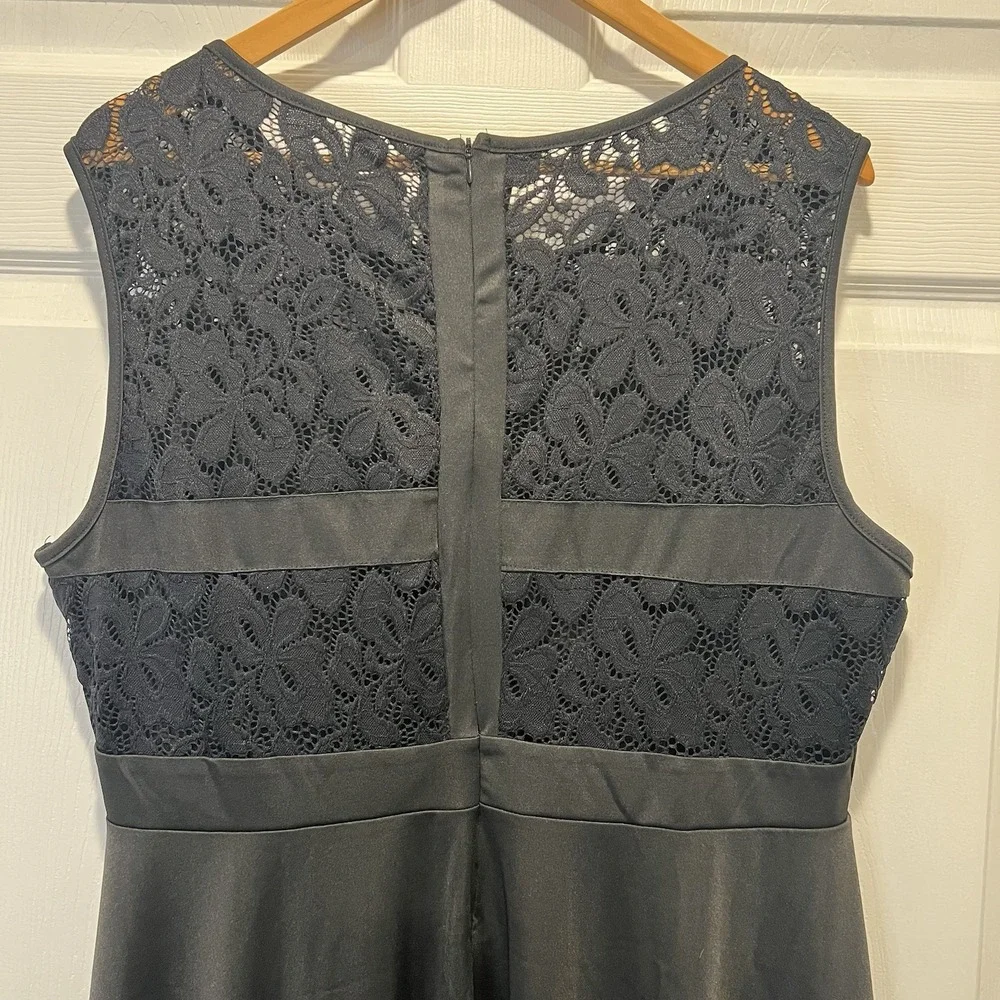 Black A-line sleeveless cocktail dress with a Floral lace top Size XXL - Picture 6 of 10